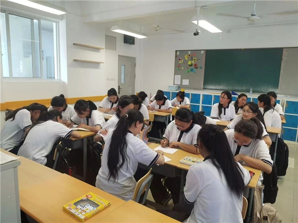 上海职业技术培训学校，培养新时代工匠的摇篮