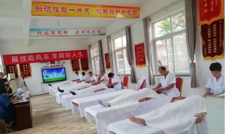 环聚玺职业技术培训学校，培养未来职业技能精英的摇篮