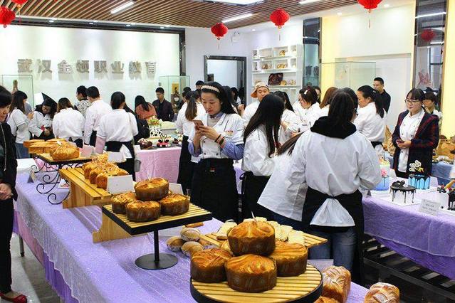 西点职业技术培训学校，培养实用人才的摇篮
