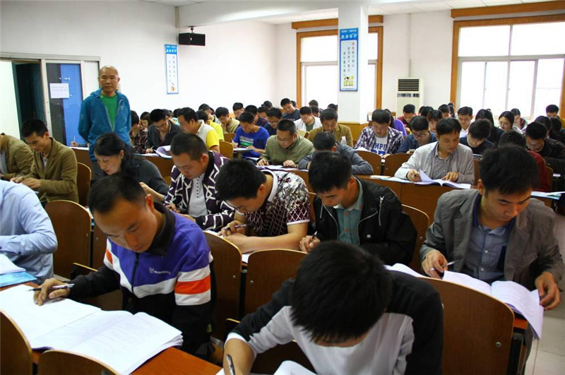 城建职业技术培训学校，培养新时代城建人才的摇篮