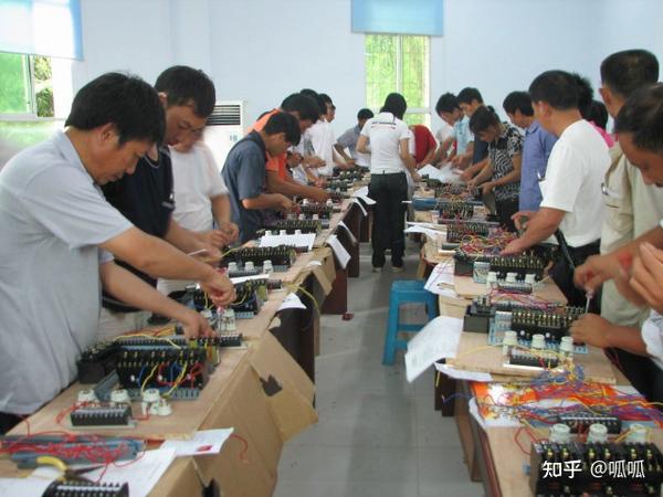 神洲职业技术培训学校，人才培育的摇篮