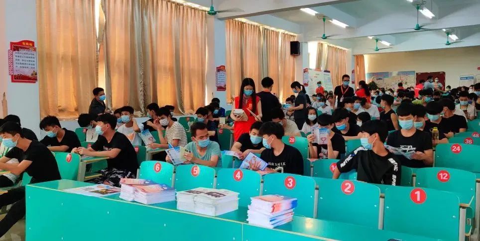 龙门职业技术培训学校，塑造未来的技术精英