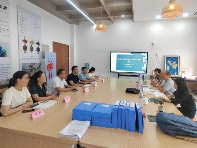 成都职业技术培训学校，培养新时代工匠的摇篮
