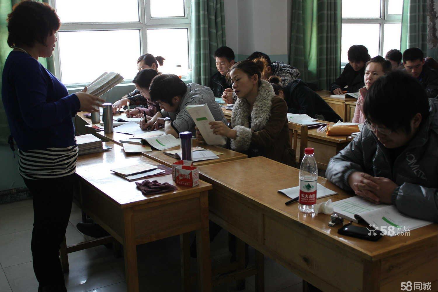 鸿儒职业技术培训学校，培养新时代人才的摇篮