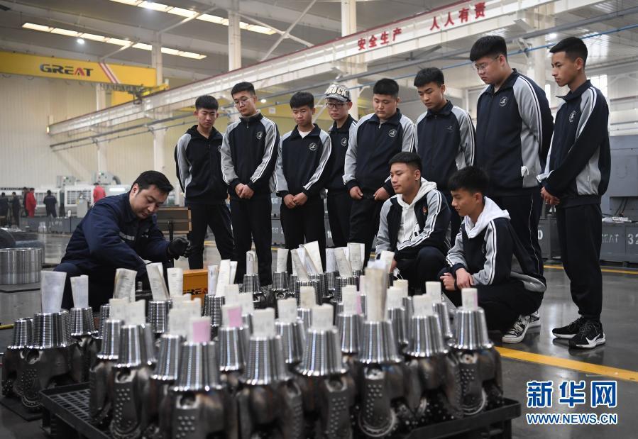 河间职业技术培训学校，培养新时代人才的摇篮