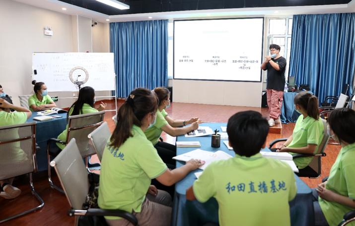 于田职业技术培训学校，培养新时代人才的摇篮