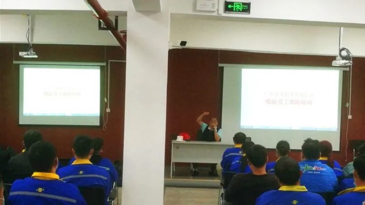 中亚职业技术培训学校，培养新时代工匠的摇篮