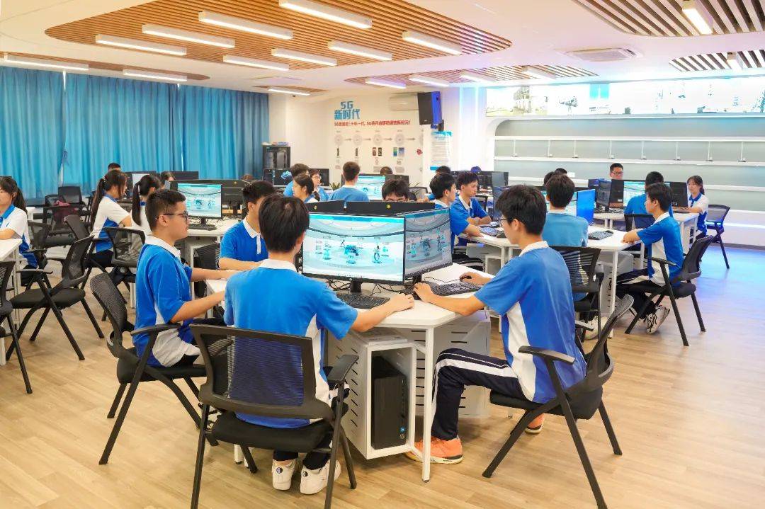 龙华职业技术培训学校，新时代技能人才的培育摇篮