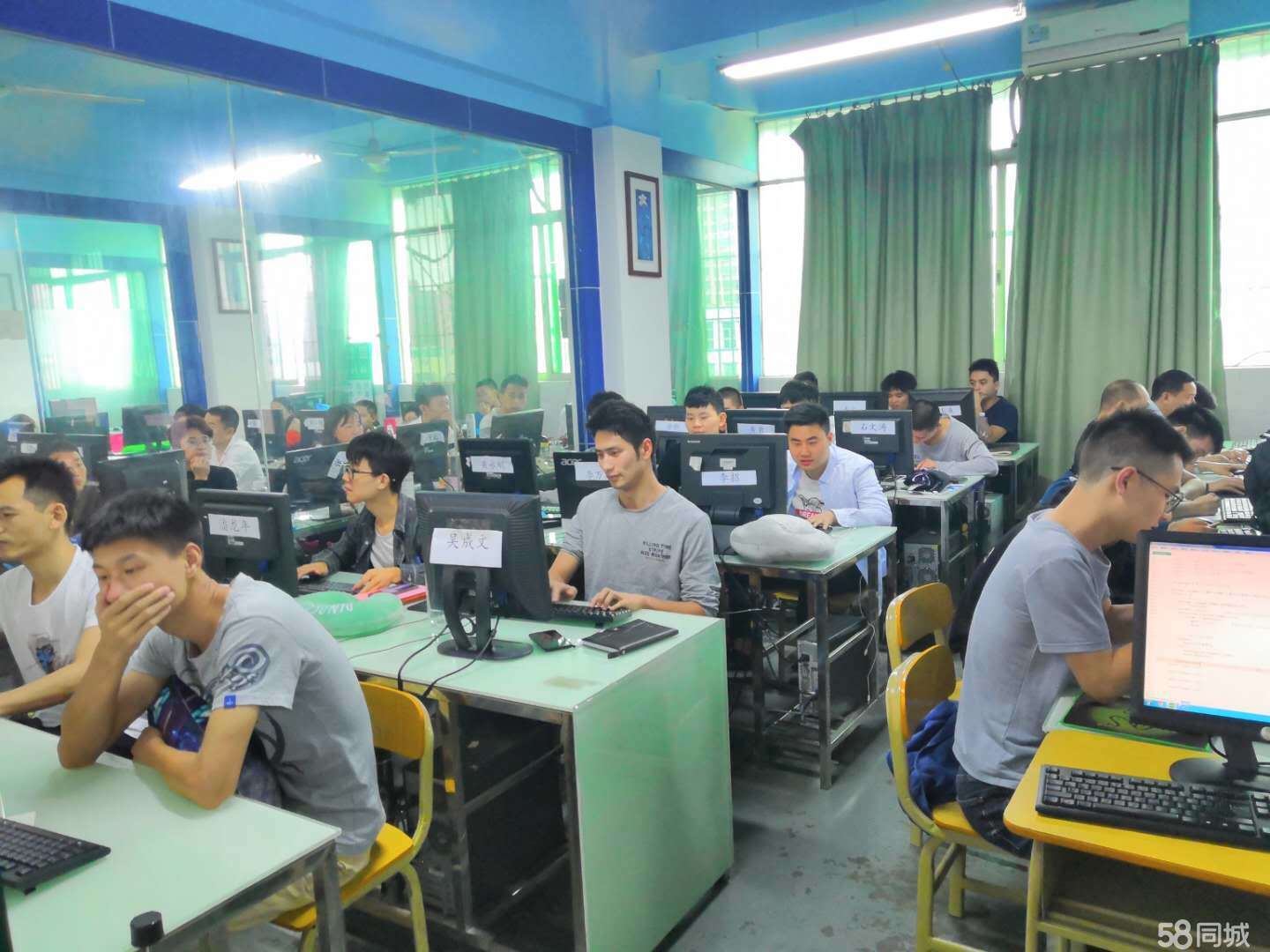 龙华职业技术培训学校，培养新时代技能人才的摇篮