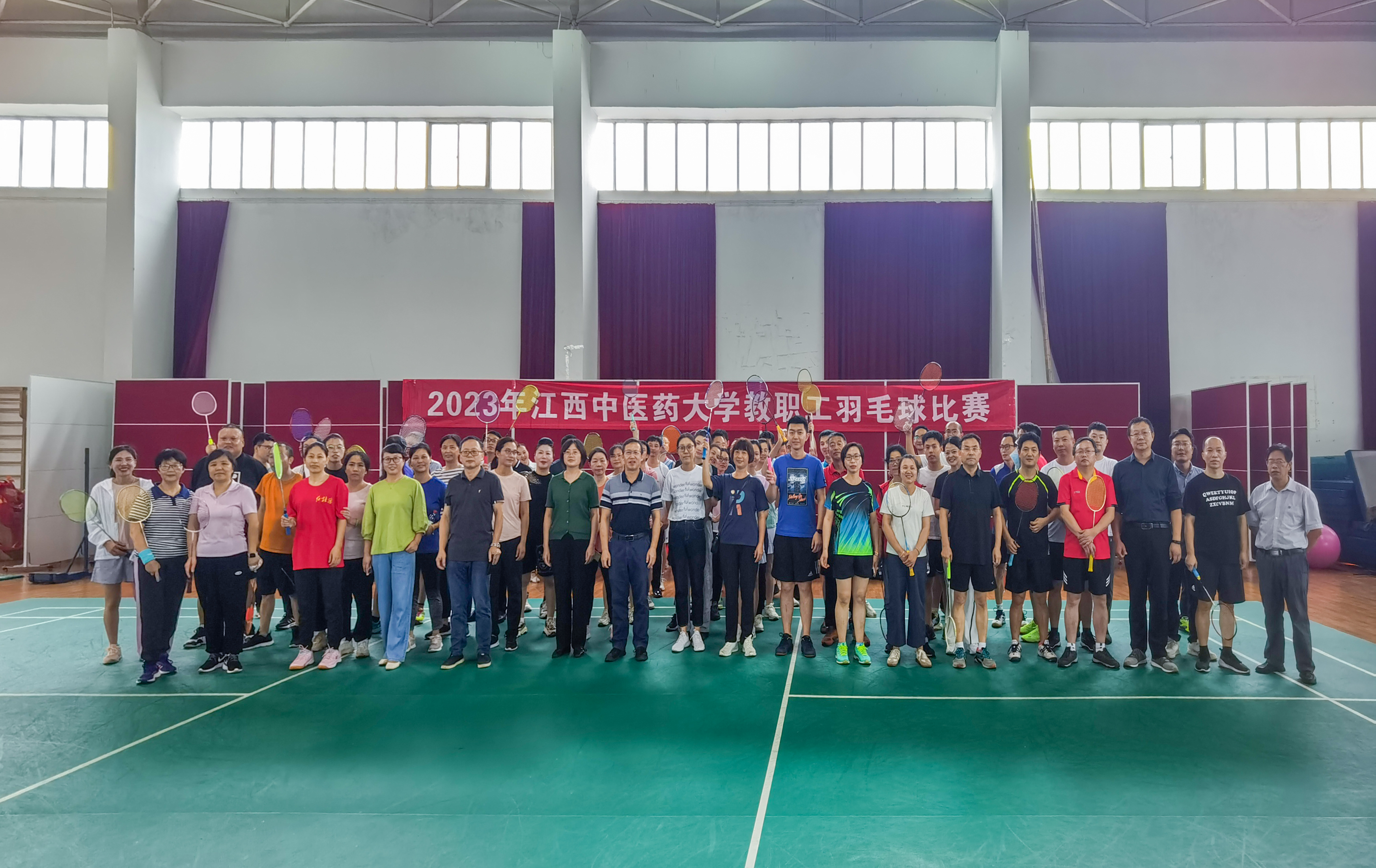 学校成功举办2025年教职工羽毛球比赛暨参加全区教职工羽毛球比赛选拔赛纪实