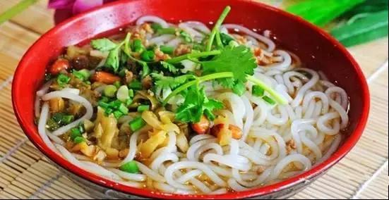 上海米粉产业学院揭牌成立，引领高质量米粉产业发展新篇章