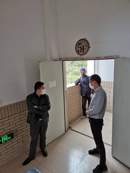 武鸣校区隐患排查工作全面展开，学院领导带队深入检查报告
